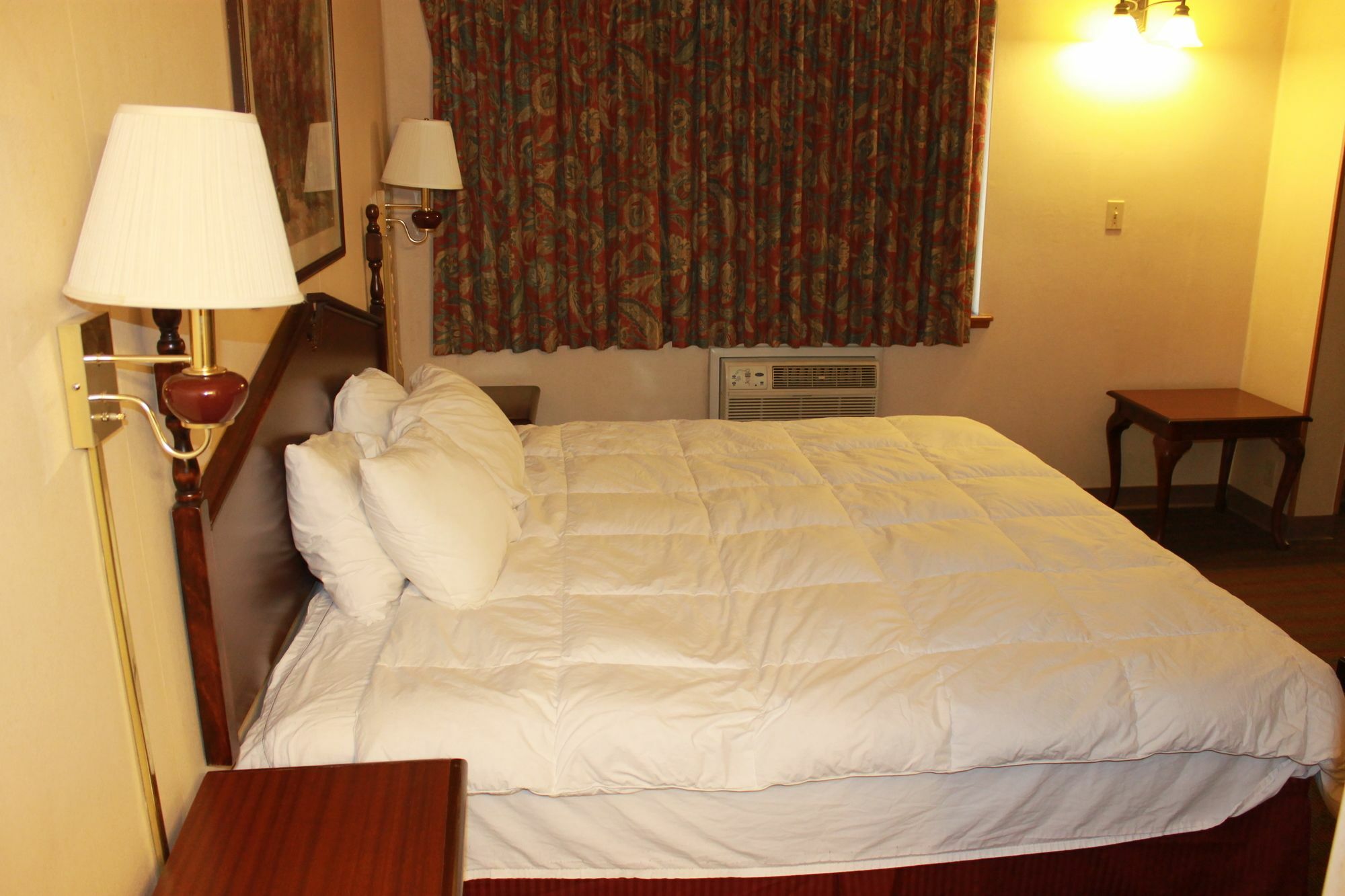 Days Inn By Wyndham Davenport Ia Dış mekan fotoğraf